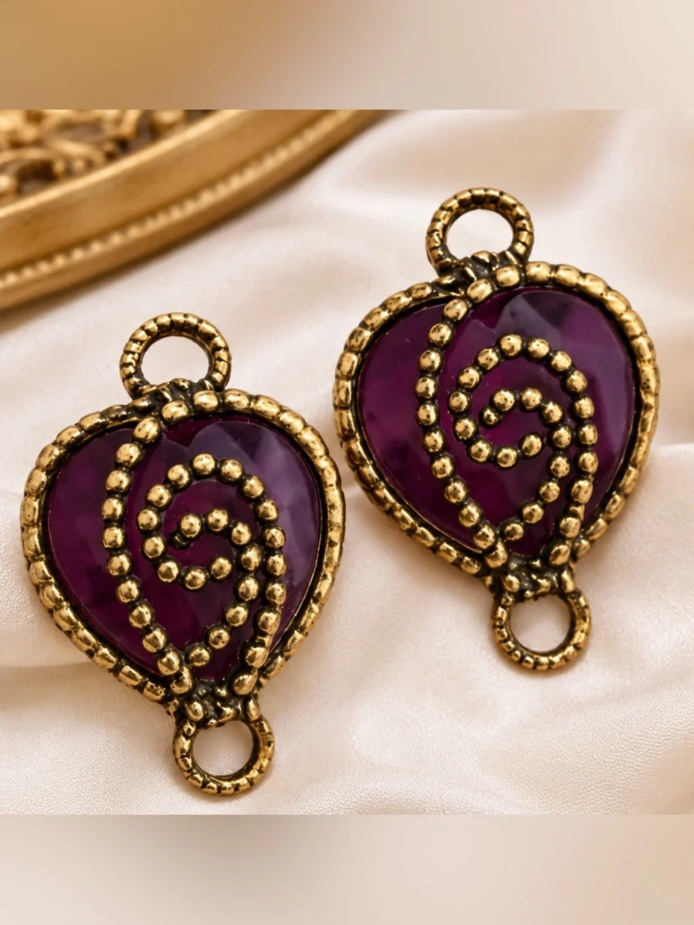 Vintage Purple Gold Tone Statement Clip Earrinngs